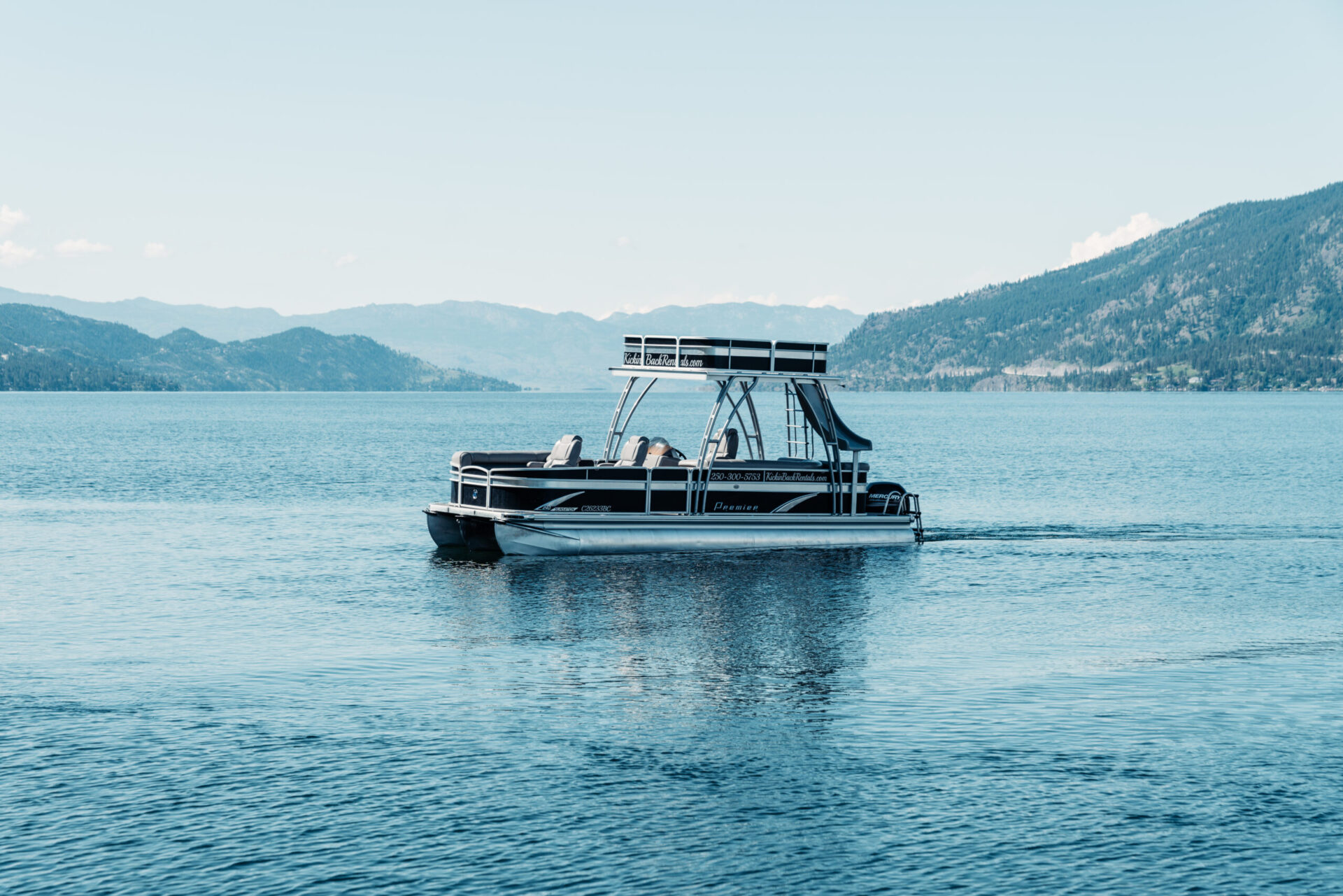 Double Decker Pontoon Boats - Tahoe Pontoon Boats